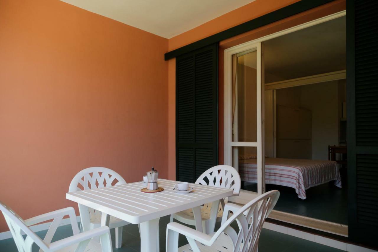 Appartamenti Maricampo By Helloelba Marina di Campo Extérieur photo